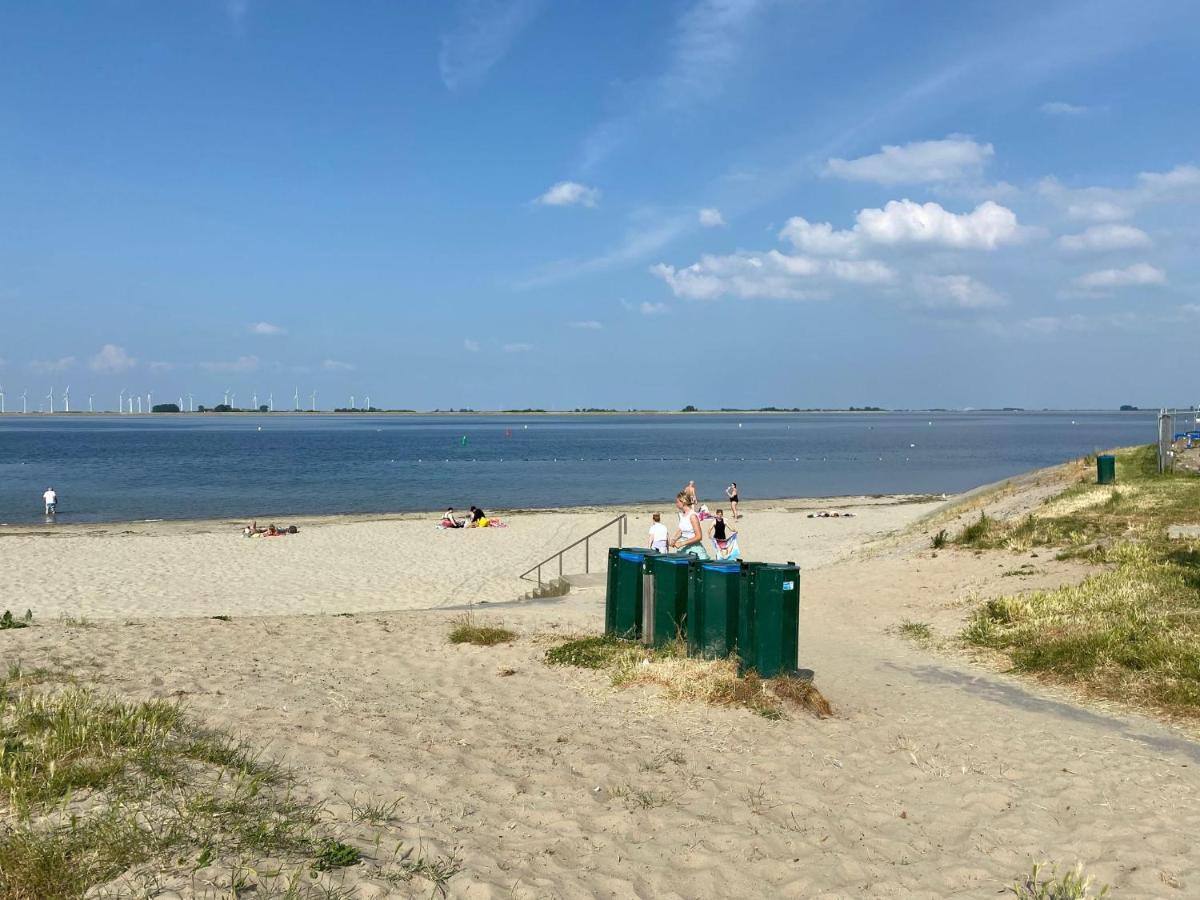 Huisje In Zeeland Helemaal Gerenoveerd Sint-Annaland Exterior foto